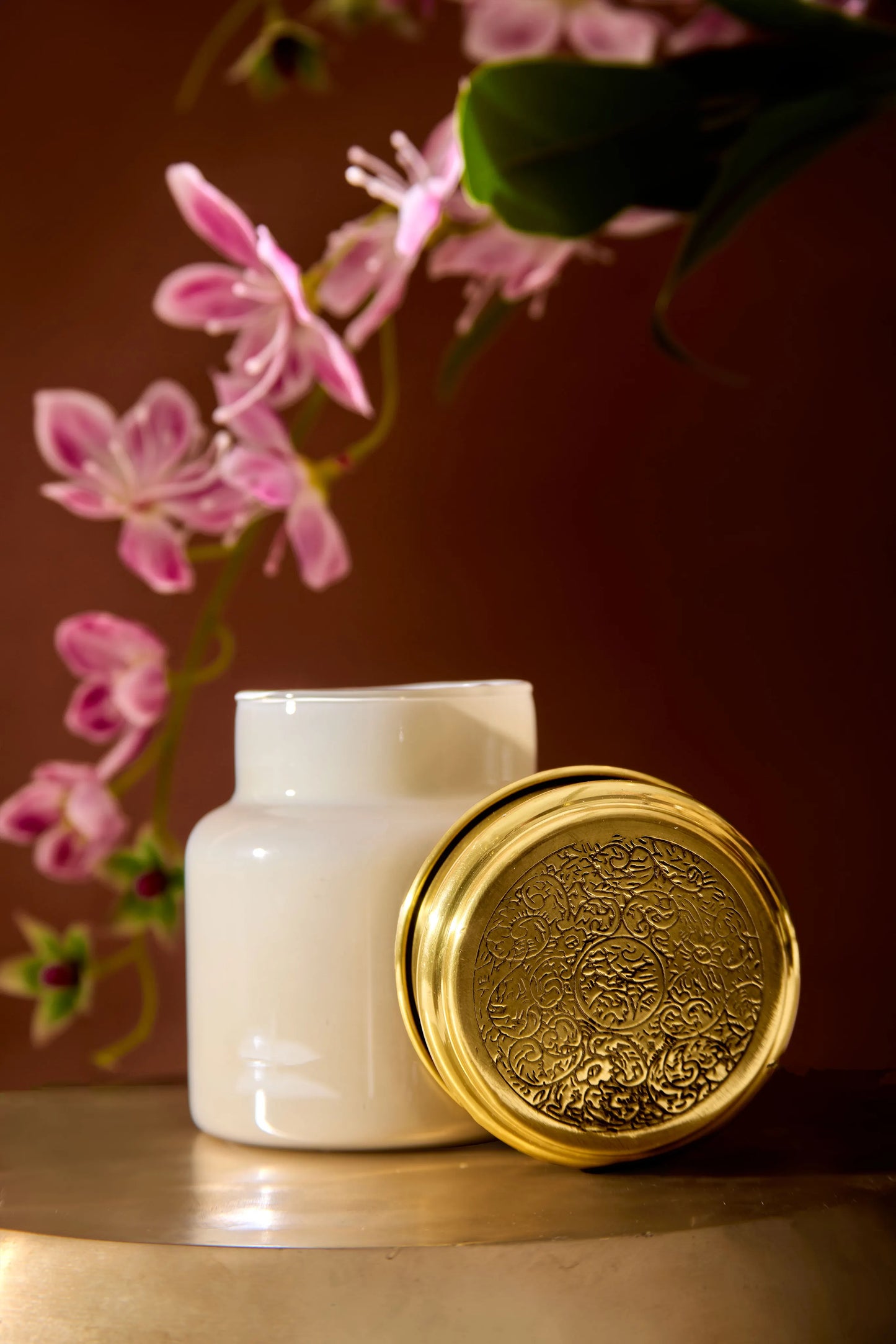 Elegant Pearl Jar -Warm Elixir