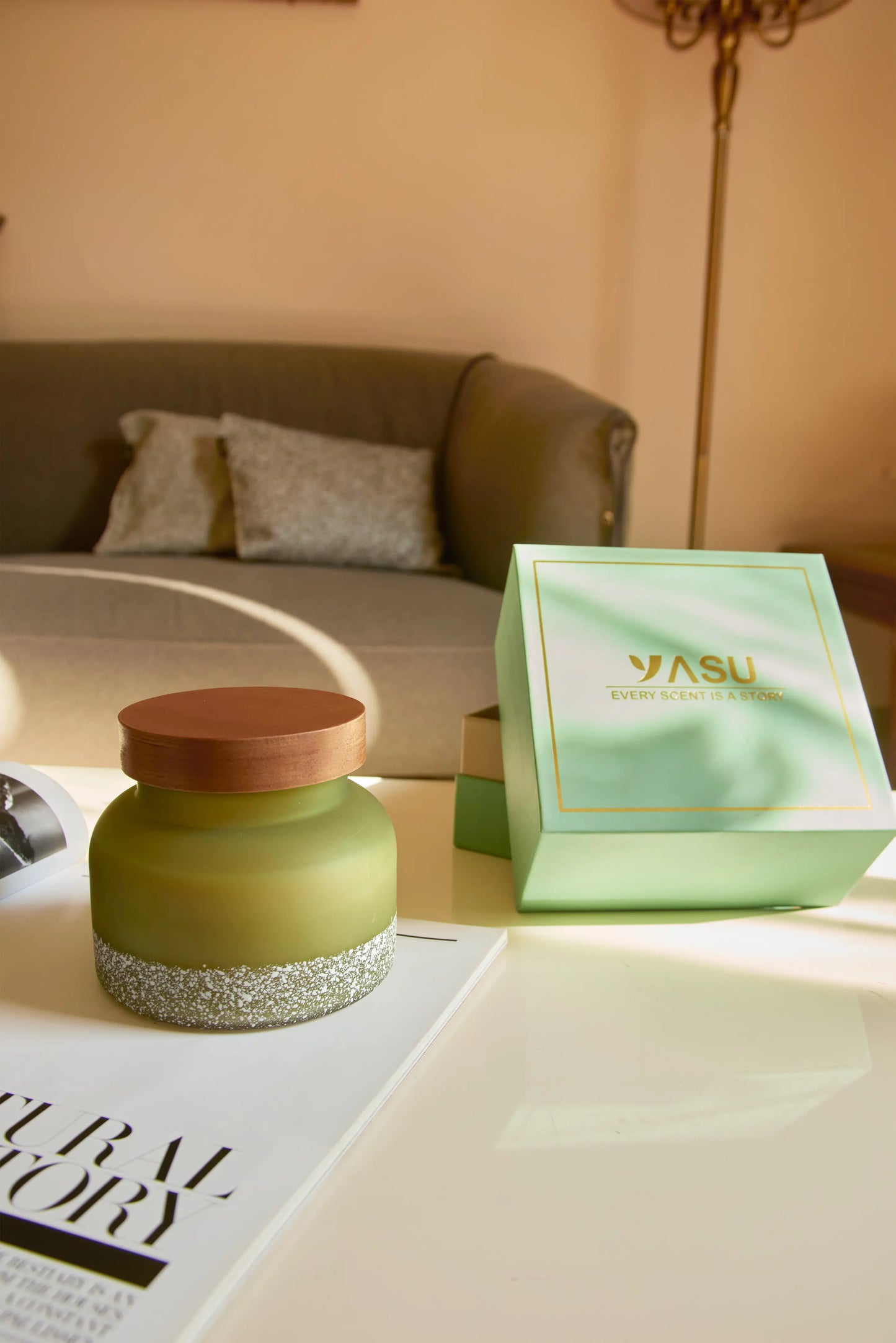 Eccentric ink pot Green jar -Wanderlust