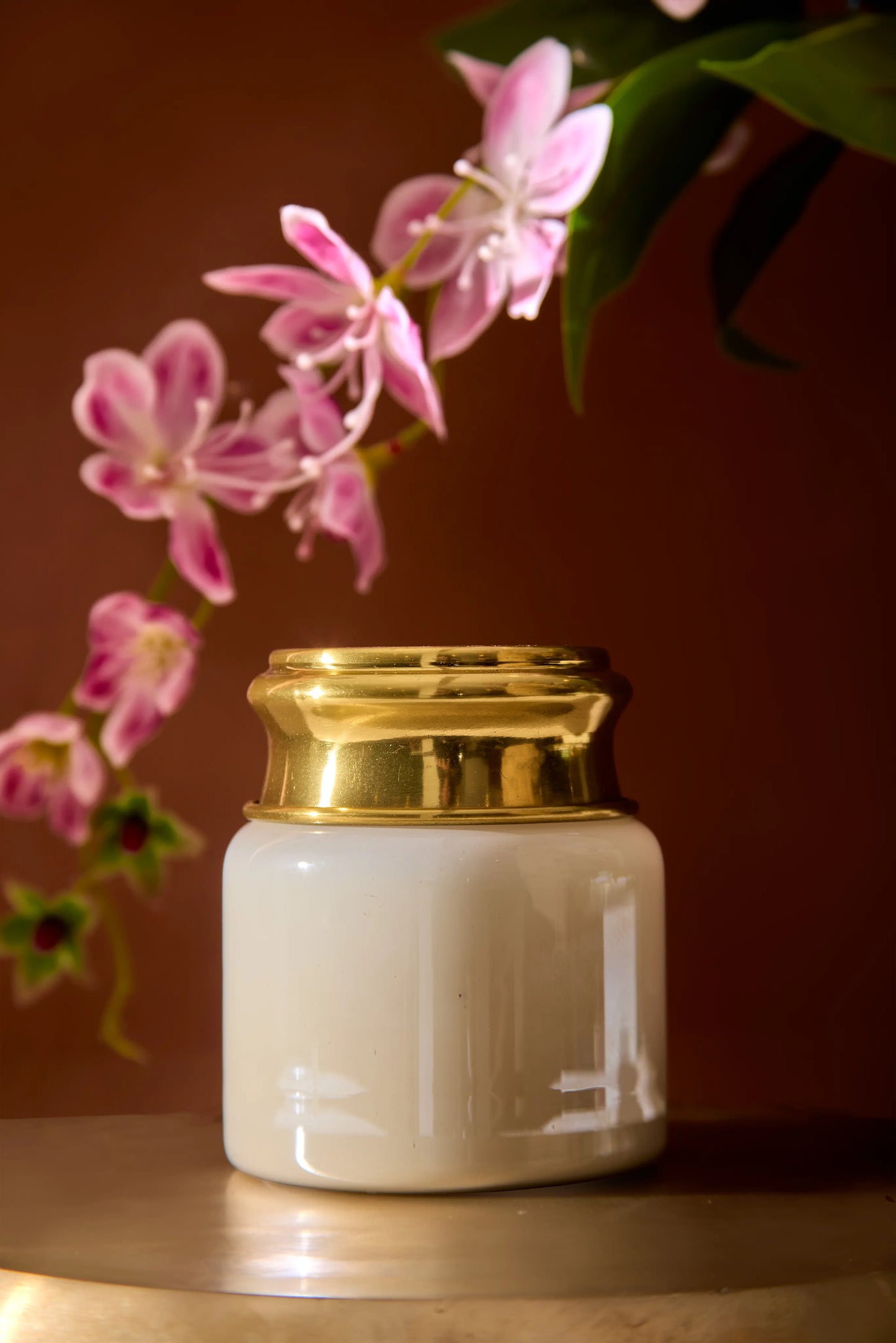 Elegant Pearl Jar -Warm Elixir