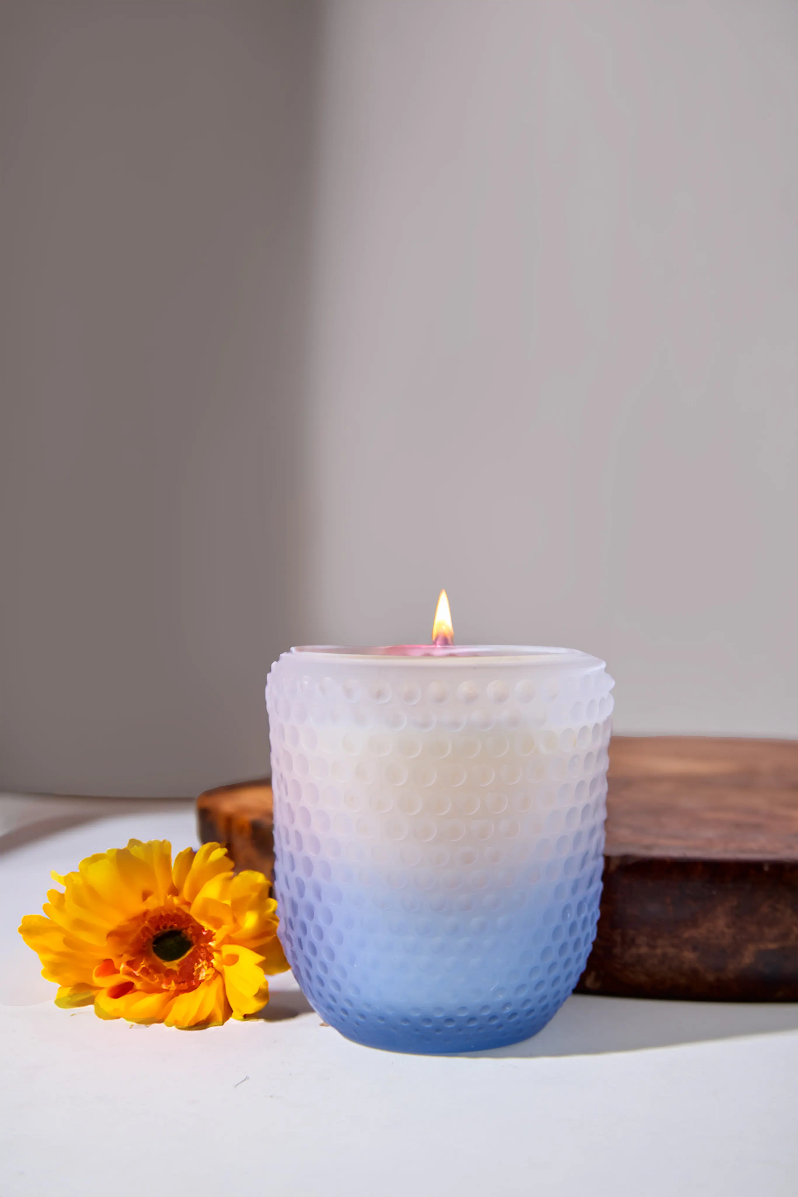 Bubble Ombre Blue Jar - Crispy white